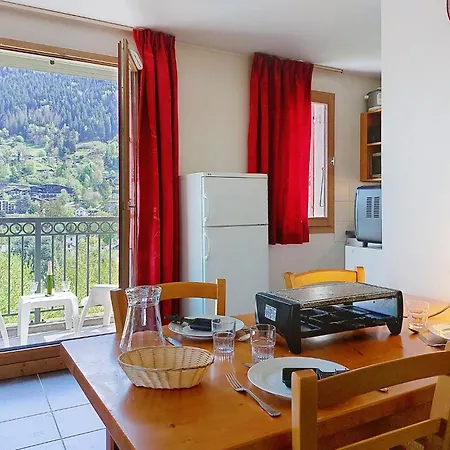 Apartment Les Erables By Interhome